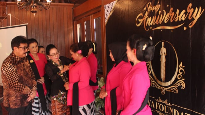 Kebaya Foundation Magelang Lestarikan Kebaya