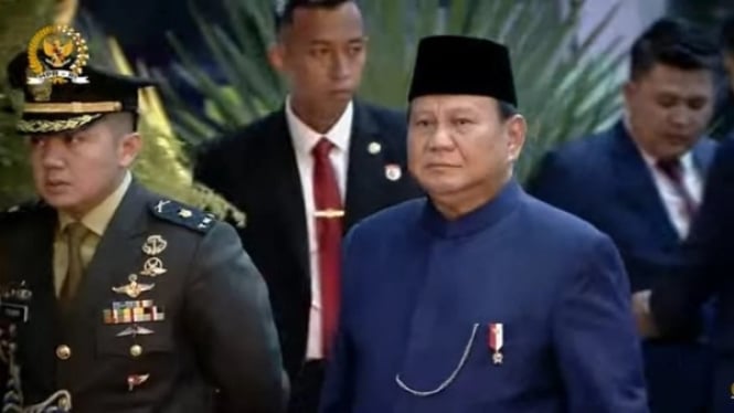 Prabowo Subiyanto Menyambut Kedatangan Para Tamu Negara