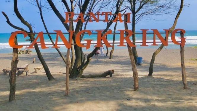 Pantai Cangkring di Bantul, Yogyakarta