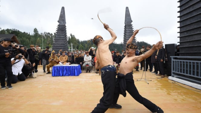 Gerbang Wisata Bromo Tengger Semeru Pasuruan/Tengger Culture Center