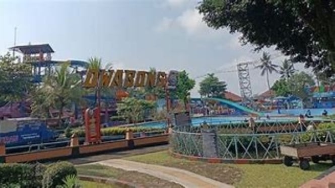 Owabong Waterpark Purbalingga