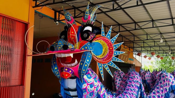 Barongsai dan Liang Liong