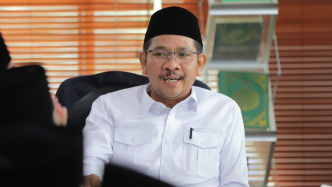 Dirjen Bimas Islam, Abu Rokhmad