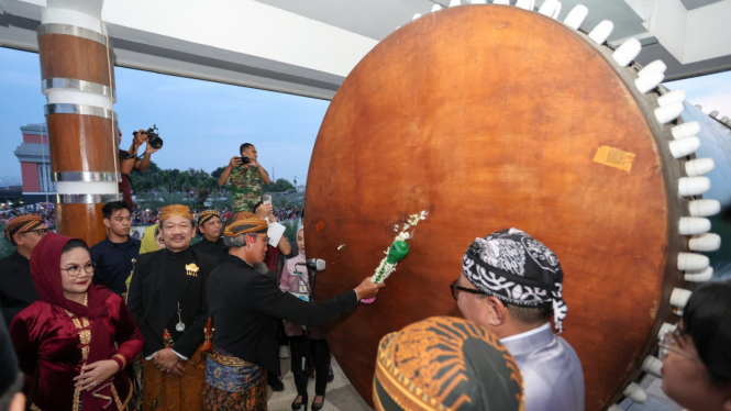 Sekda Sumarno Mengawali Tradisi Dugderan di Semarang, Jawa Tengah