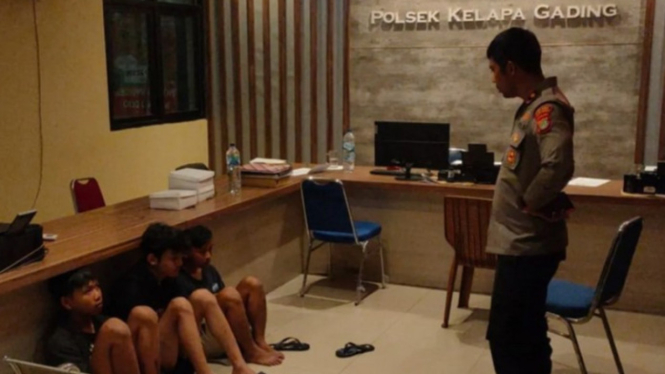 Polsek Kelapa Gading Bubarkan Balap Liar