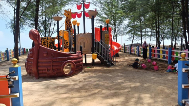 Safari Beach Jateng di Batang, Jawa Tengah
