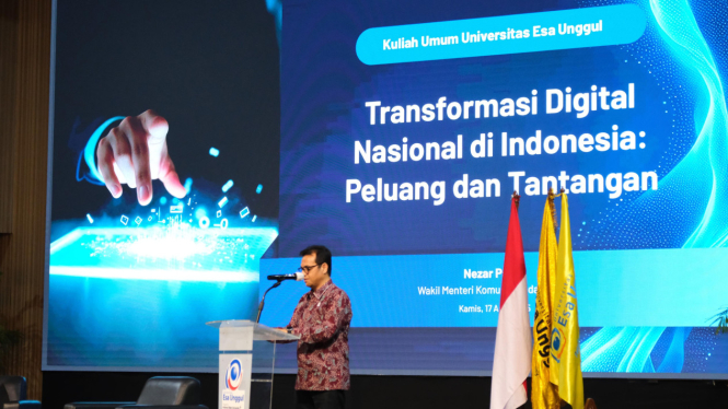 Wamen Komdigi, Nezar Patria di Kampus Universitas Esa Unggul, Jakarta