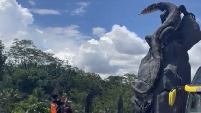 Tugu Biawak di Wonosobo, Jawa Tengah