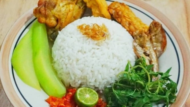 Nasi Tempong dari Banyuwangi