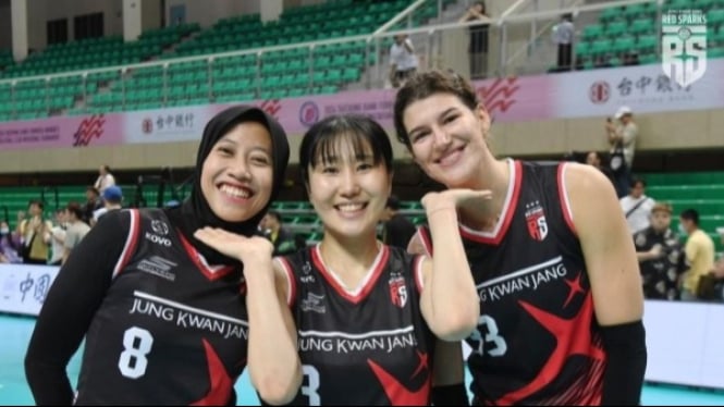 Megawati Hangestri, Yeom Hye-seon, dan Vanja Bukilic