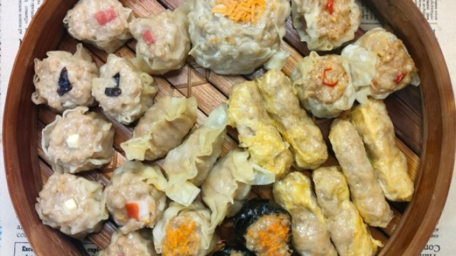 Dimsum Seribuan Laris Manis