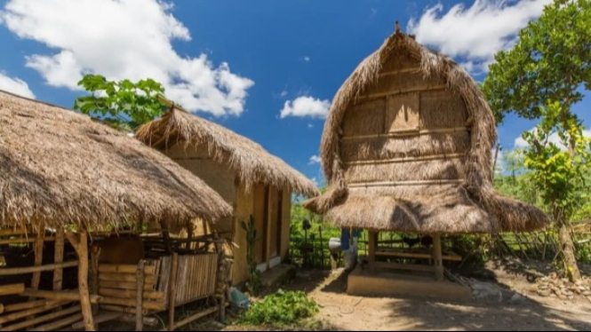 Desa Sade, Lombok