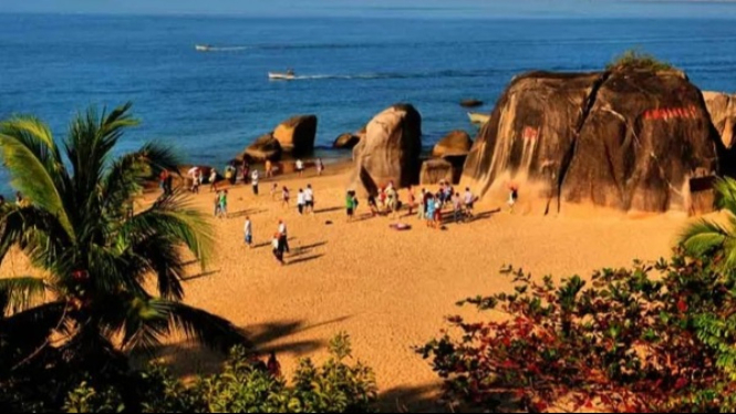 Taman “Ujung Dunia” Hainan China