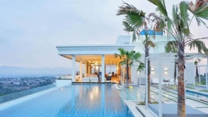 Art Deco Hotel Bandung