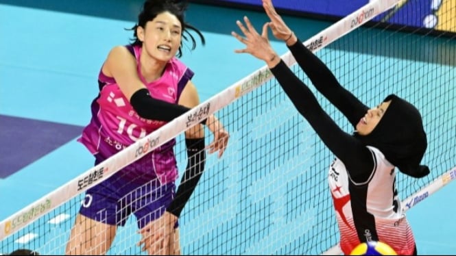 Megawati Hangestri vs Kim Yeon-koung