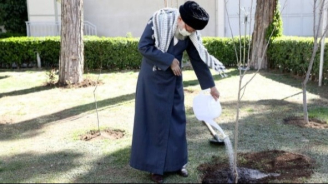 Pemimpin Tertinggi Iran, Ayatollah Ali Khamenei.