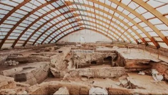 Reruntuhan di Çatalhöyük