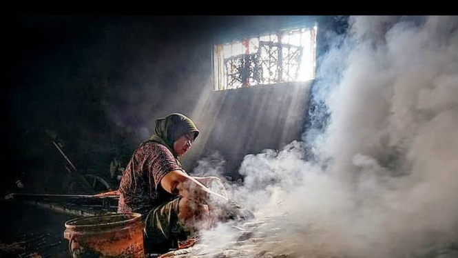 Pengasapan Ikan