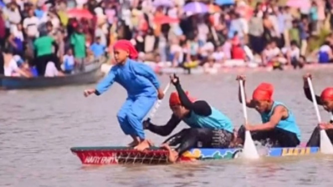 Tradisi Pacu Jalur, Aura Farming, Riau