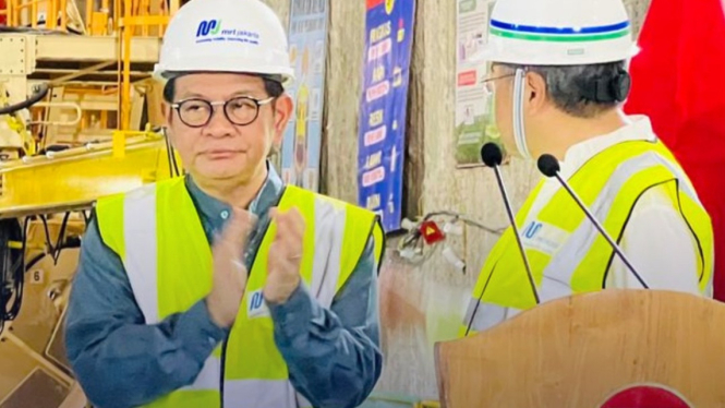 Gubernur Jakarta di Pembangunan Terowongan MRT