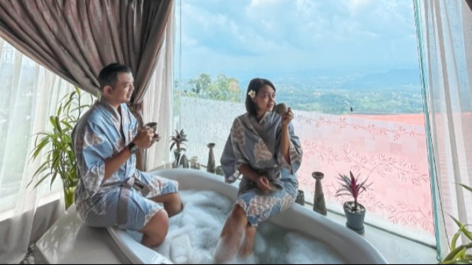 Sensasi Menginap di Atas Awan, SUSAN Spa and Resort Bandungan Jadi ...