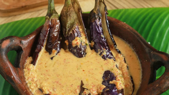 RESEP: Pecak Terong yang Lezat dan Gurih, Menu Tradisional Favorit Keluarga