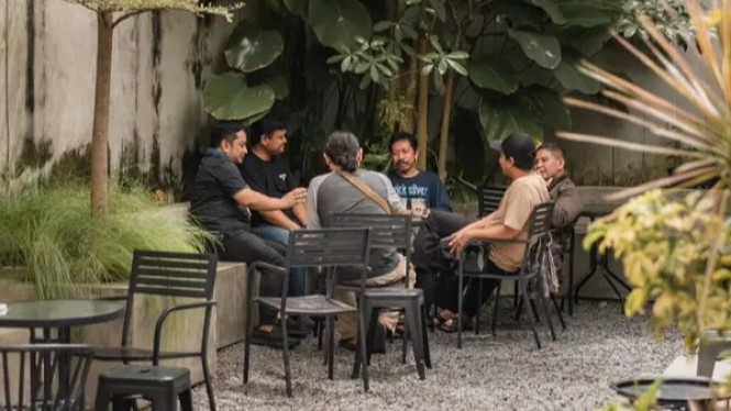 AADK Coffee & Eatery