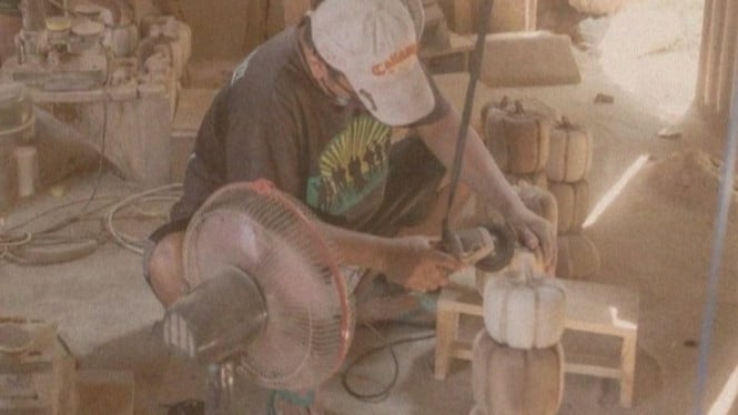 Menakar Potensi Ekonomi Kreatif Batik Kayu dan Bunga Kering Desa Wisata Krebet