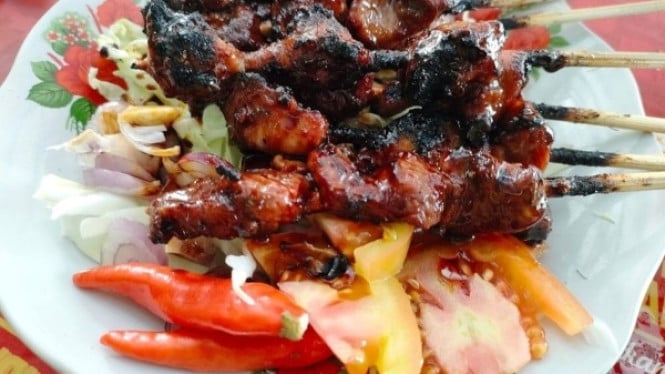 Menjelajah Kelezatan Sate Bebek: Eksplorasi Kuliner Kaya Rempah dengan Tekstur Daging Empuk yang Menggoda Selera