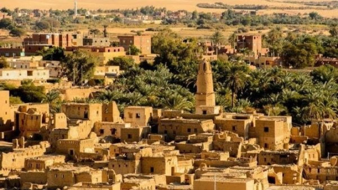Oasis Dakhla, Kota Kuno di Gurun Mesir