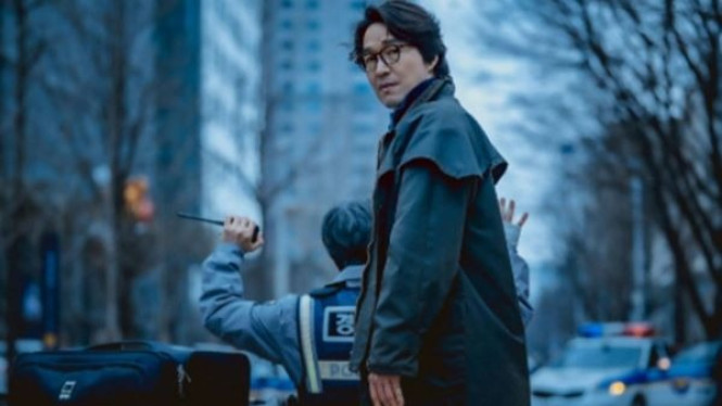Han Suk-Kyu dalam 'Speaking Dead'