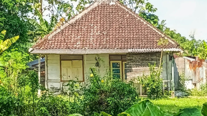 Rumah Dinas Perhutani Cepu
