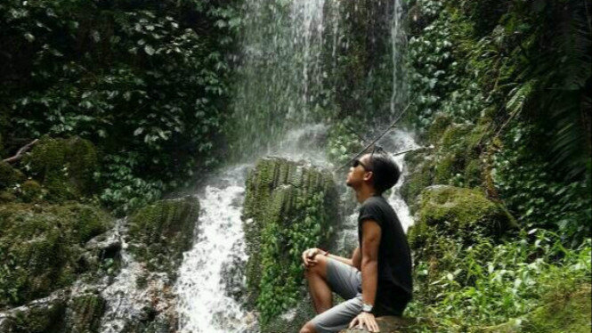 Air Terjun di lereng Gunung Sumbing, Desa Mangli, Kecamatan Kaliangkrik, Kab. Magelang, Jawa Tengah