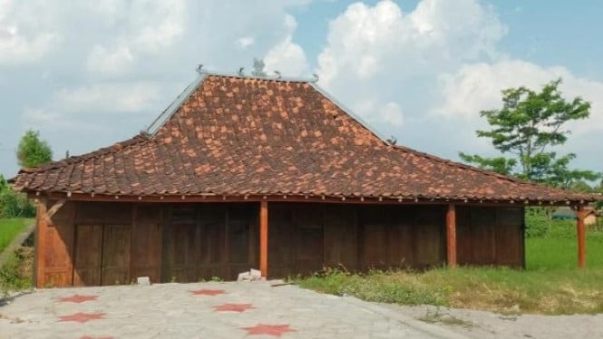 Rumah Joglo Jompongan