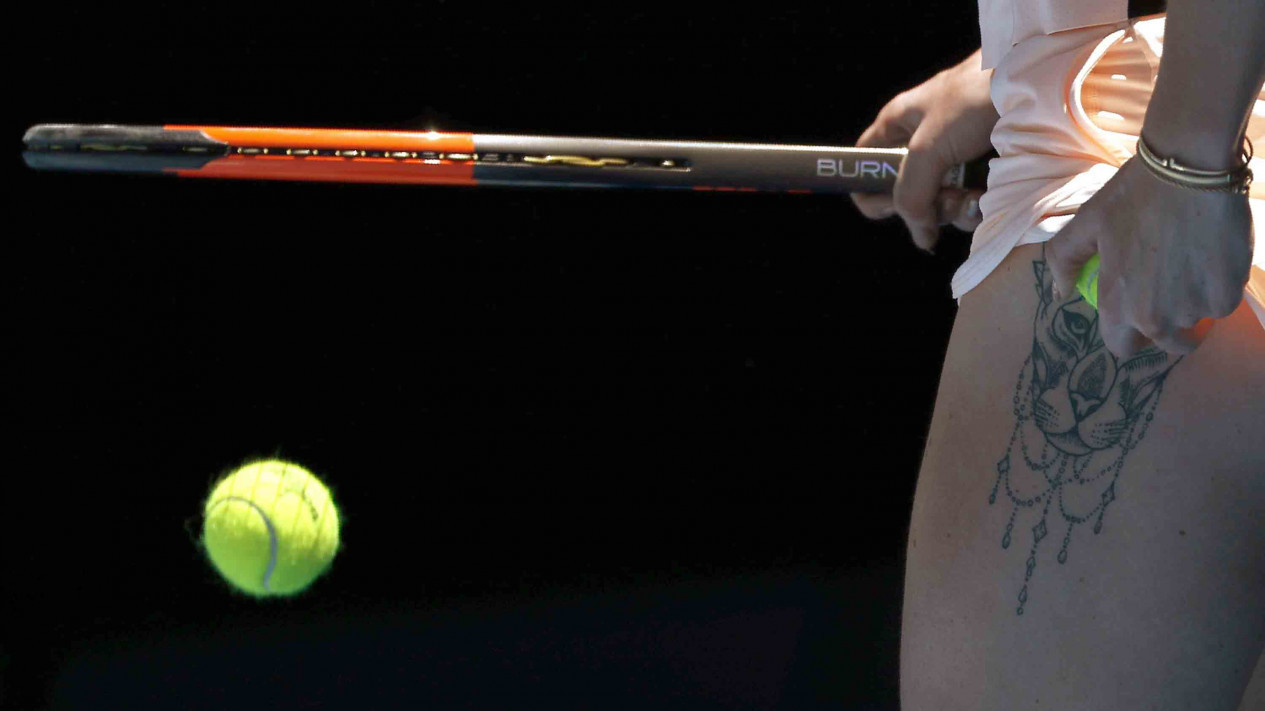 Seksinya Tato Jaguar di Paha Petenis Cantik Ini