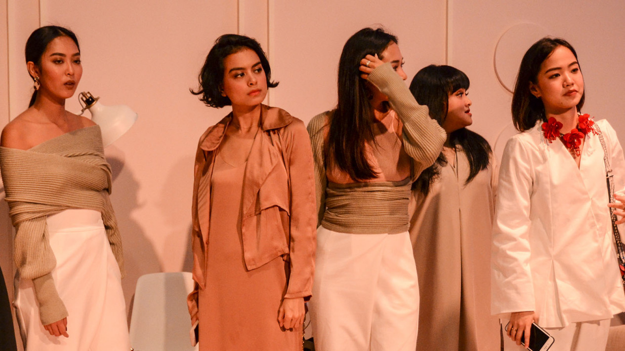 Ini Gaya Self Love Anak Sophia Latjuba di Catwalk