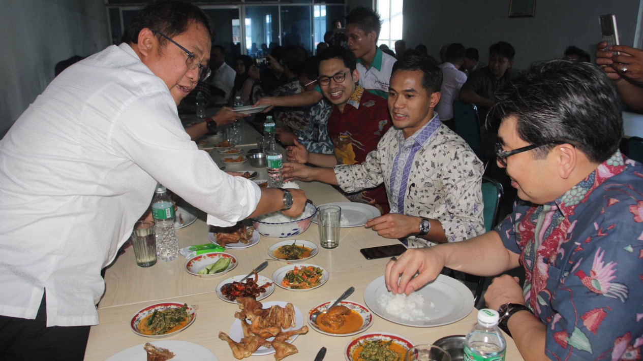 Anindya Bakrie Paparkan Tantangan Media di HPN 2018