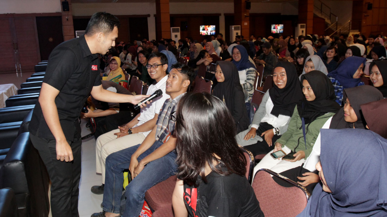 Coaching Clinic Industri Penyiaran di VIVA Youth Festival