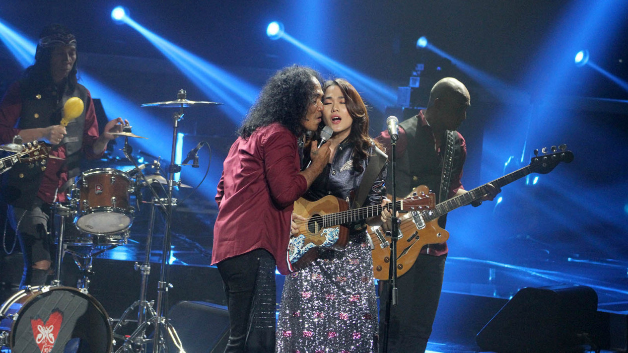 Kemeriahan Konser Slank In Love