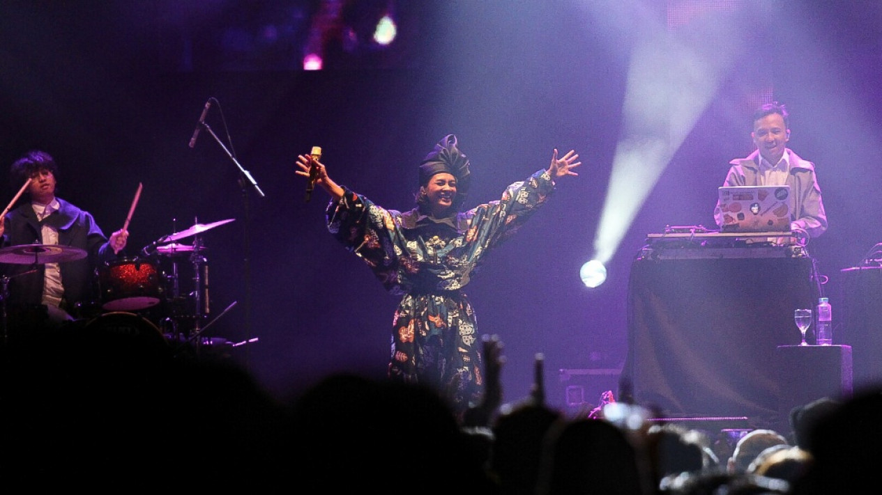 Gaya Gipsi Andien Bius Penonton Java Jazz 2018