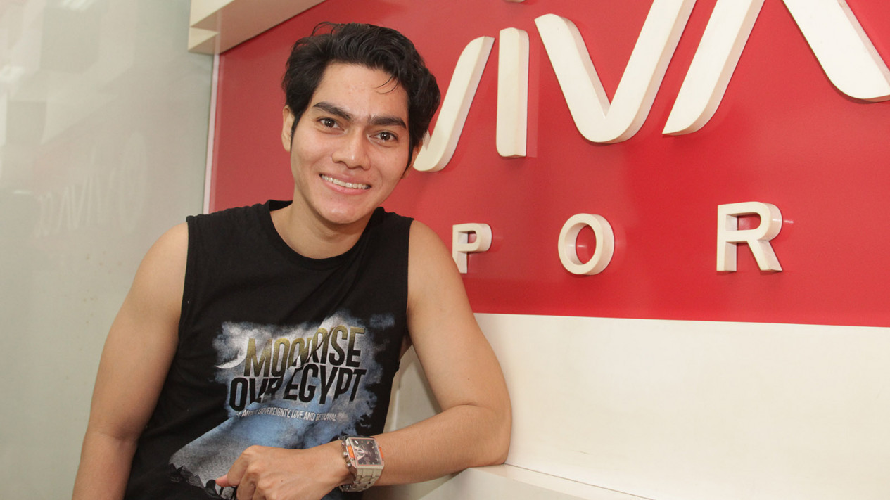 Gaya Para Pemain Film Moonrise Over Egypt