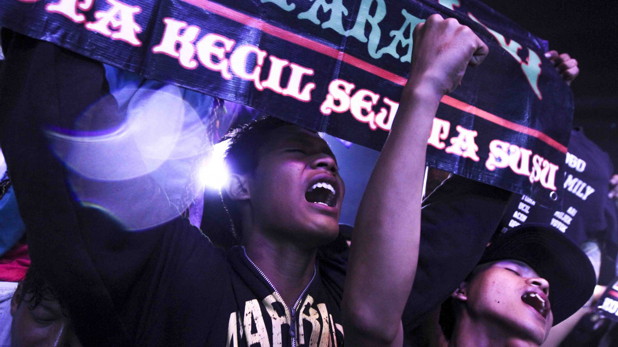 Aksi Kamtis Cewek Berhijab di Konser Endank Soekamti