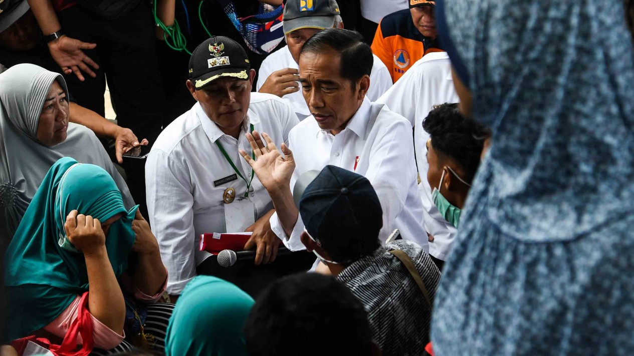 Presiden Jokowi Tinjau Lokasi Terdampak Tsunami di Lampung