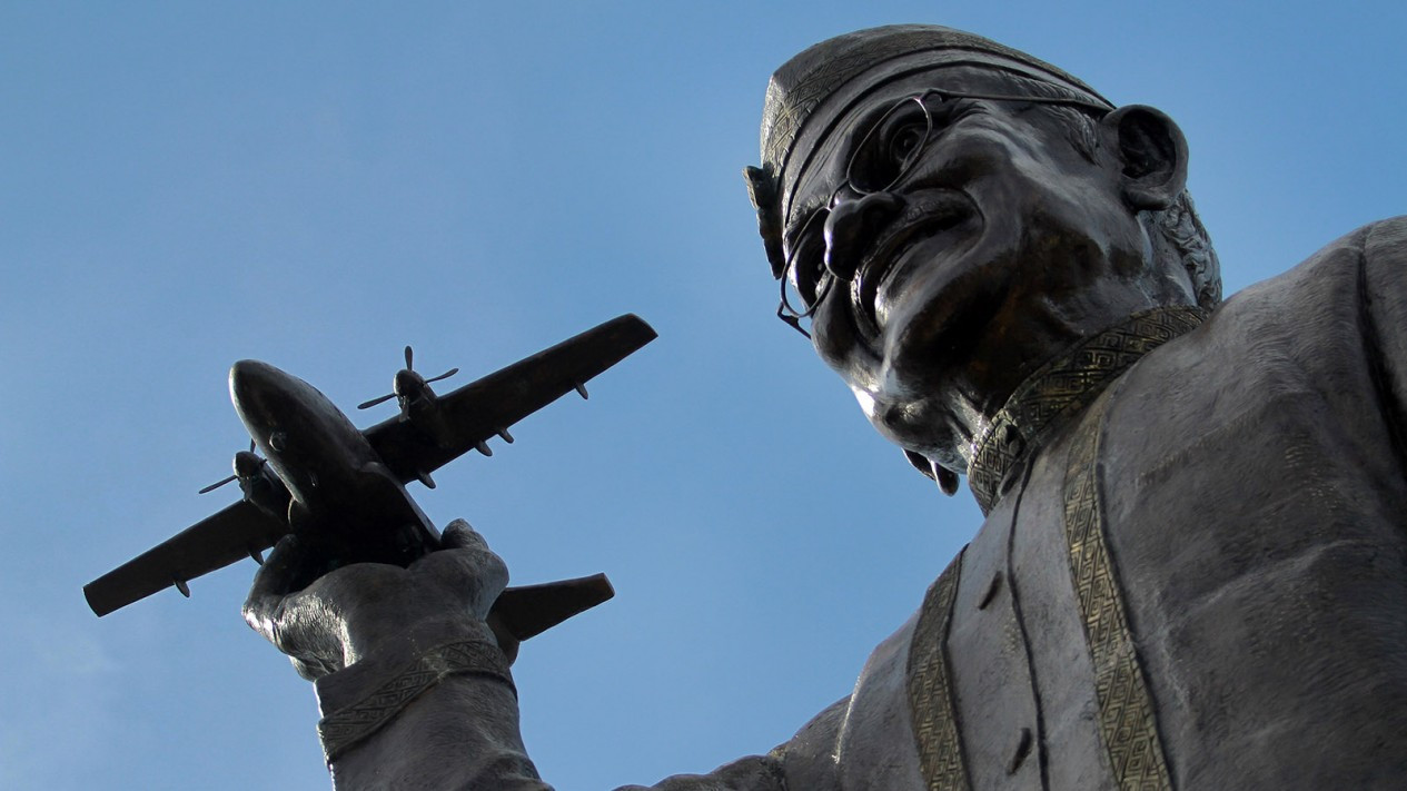 Pembangunan Patung BJ Habibie