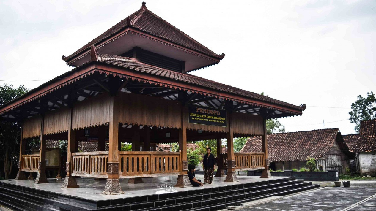 Melihat dari Dekat Kehidupan di Kampung Adat Samin