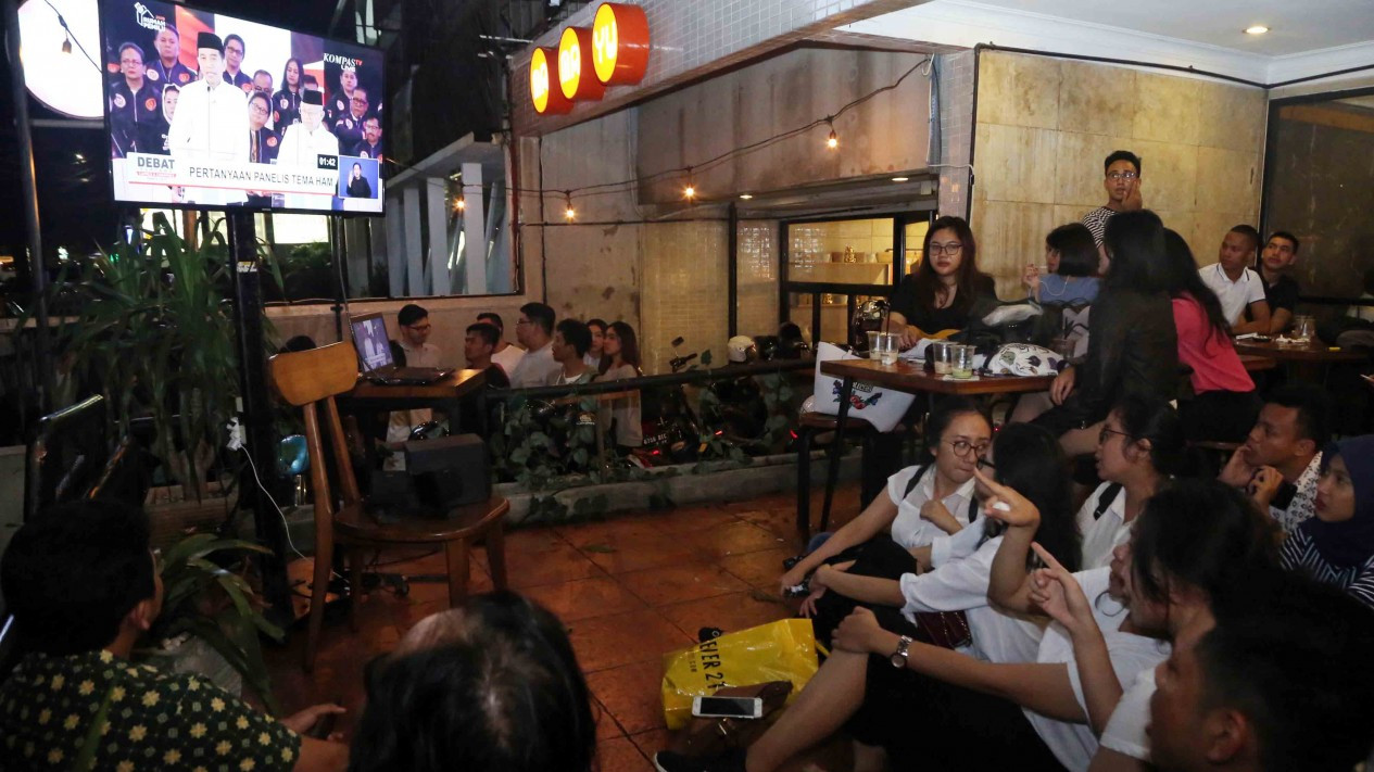 Ramainya Nobar Debat Pilpres 2019 di Cafe-cafe Jakarta