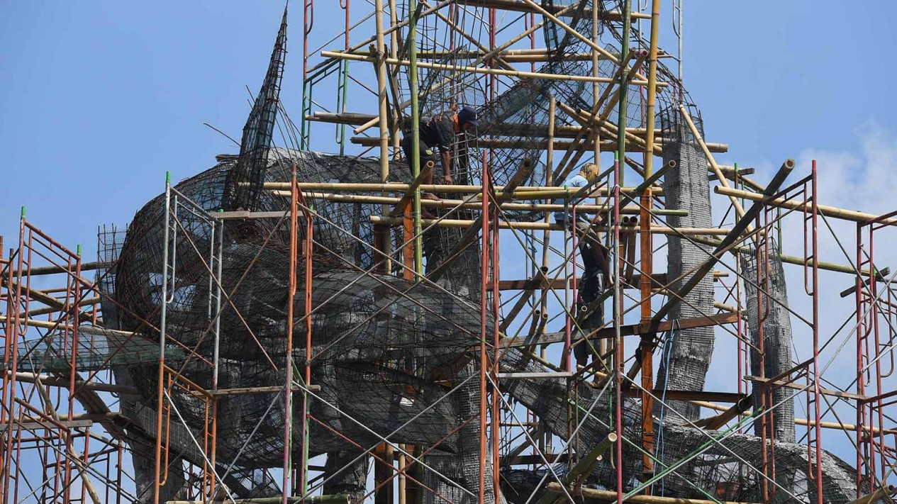 Pembangunan Patung Besar Suro dan Boyo