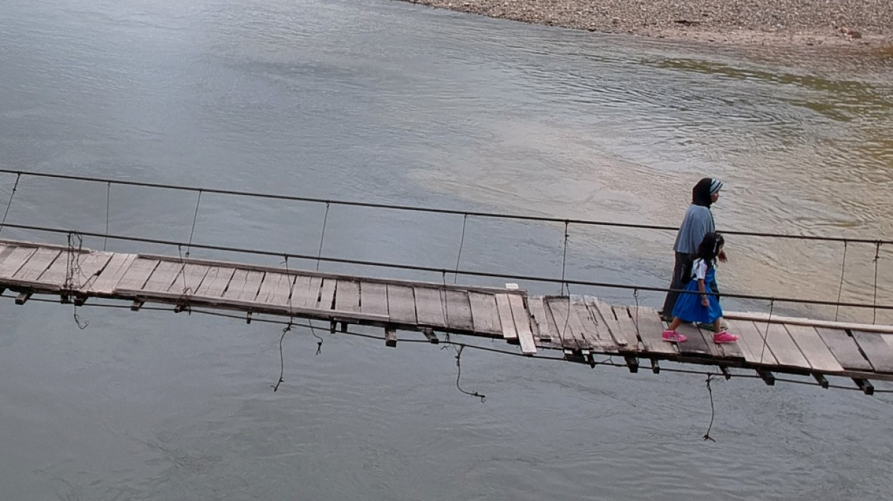 Pemerintah Targetkan Bangun 200 Unit Jembatan Gantung