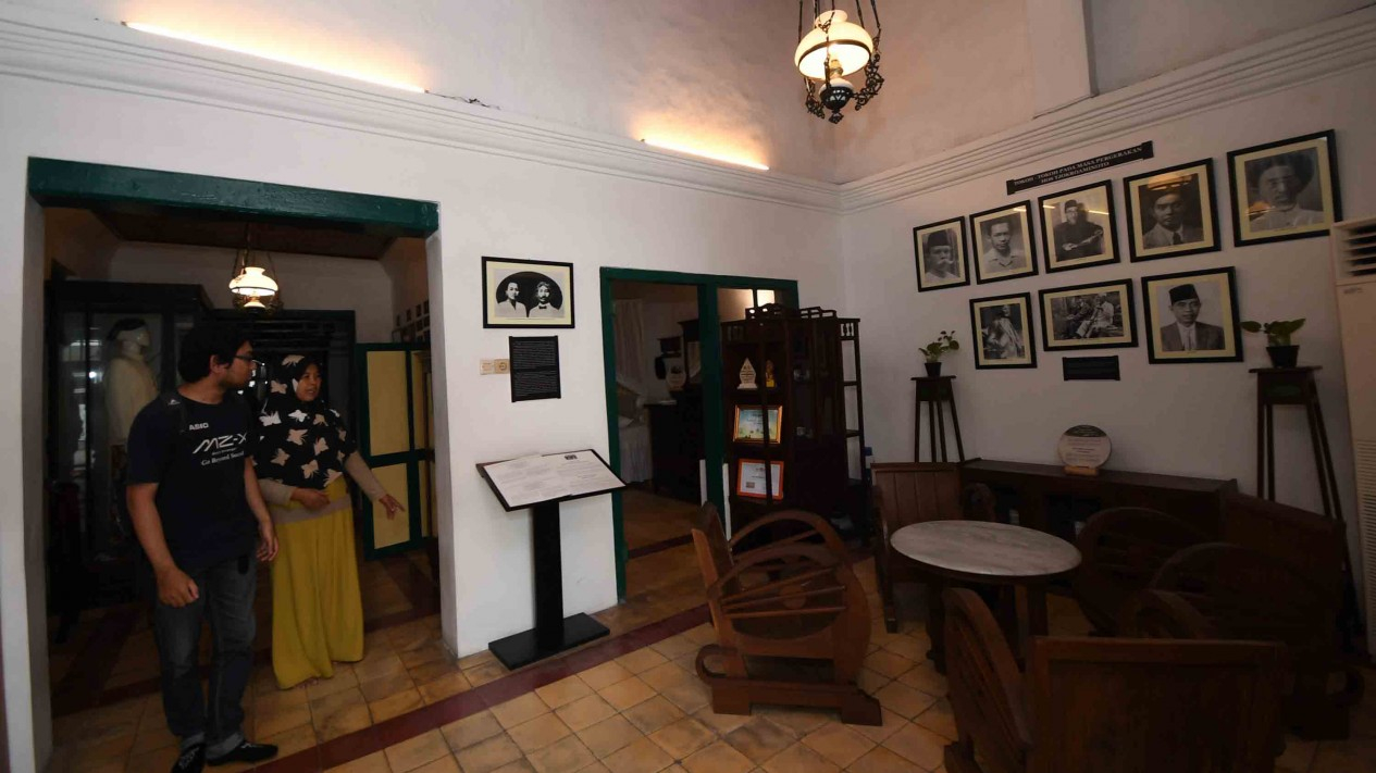 Menjelajah Isi Museum HOS Tjokroaminoto di Surabaya
