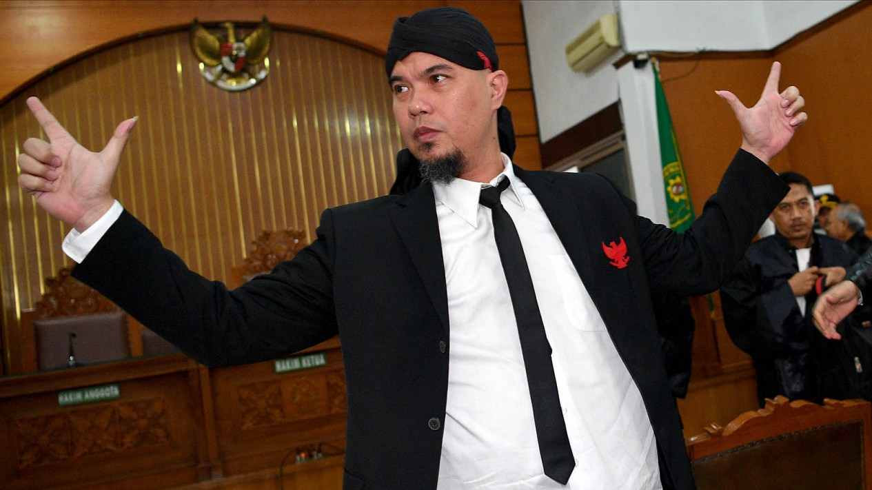 Ekspresi Ahmad Dhani Usai Divonis 1,5 Tahun Penjara